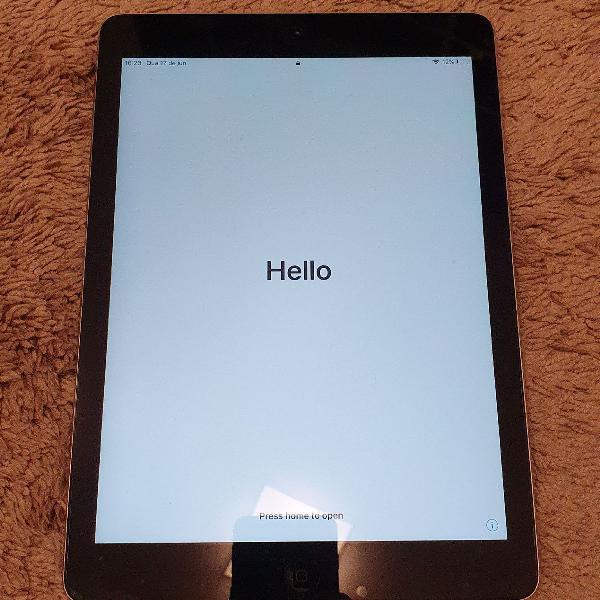 iPad Air Wifi 32 GB Space Gray