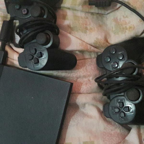 playstation 2 com dois controles