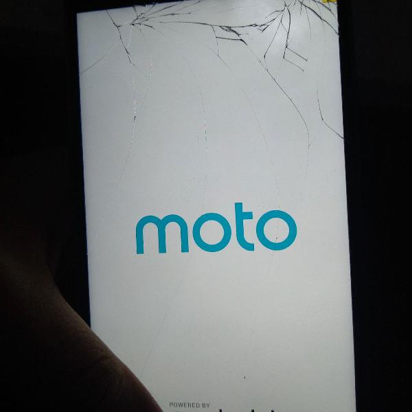 somente tela display trincado Motorola