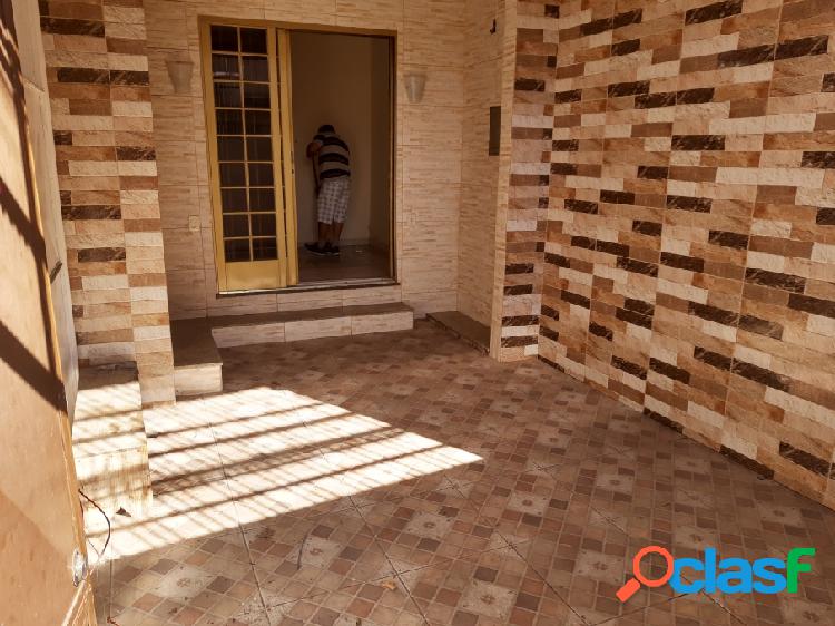 Casa - Aluguel - Nilópolis - RJ - Centro)