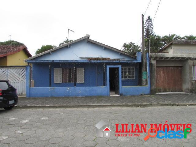 Casa com boa localização / Mongaguá