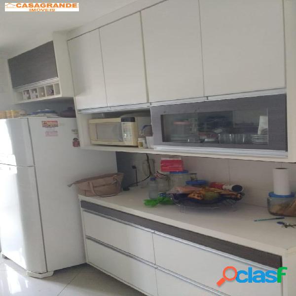 VENDO LINDO APARTAMENTO VARANDAS DA VILA