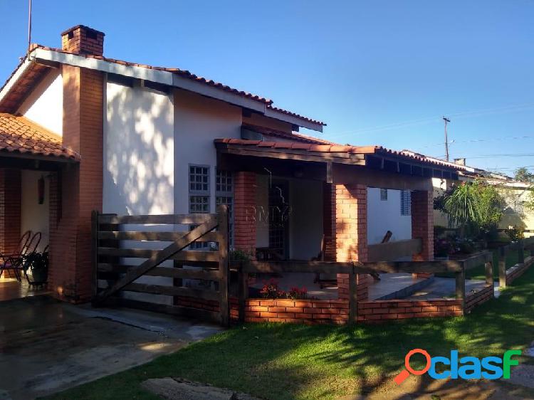 Vendo casa térrea em Chapada dos Guimarães, Bairro Bom