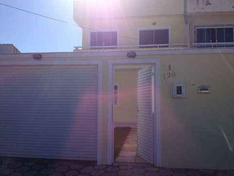 Excelente Casa INDEPENDENTE Duplex no Parque Burlè, em Cabo