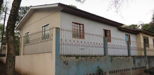 Terreno com 4 casas a venda em na Vila Carimã em Foz do