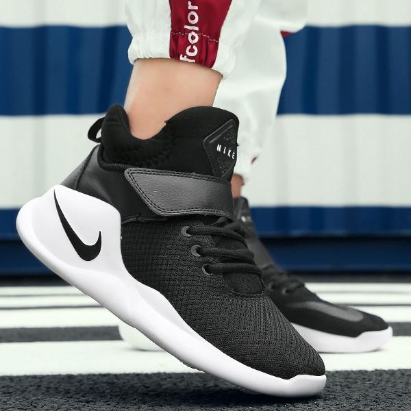 Tênis Nike Basqueteira Kwazi Preto 43