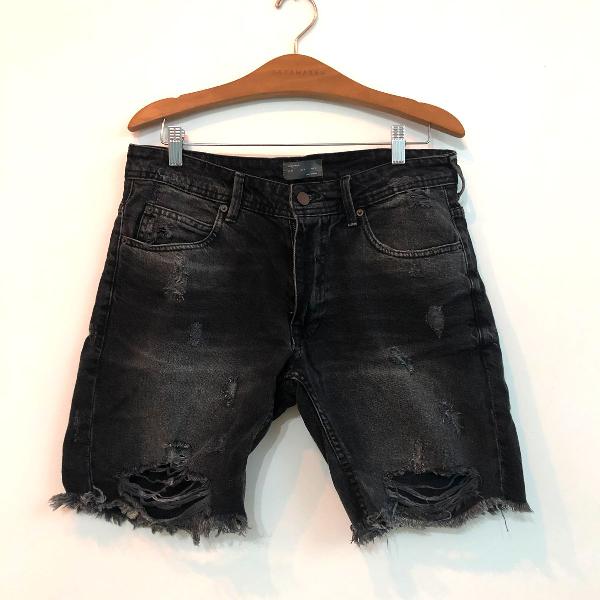 bermuda jeans preta destroyed