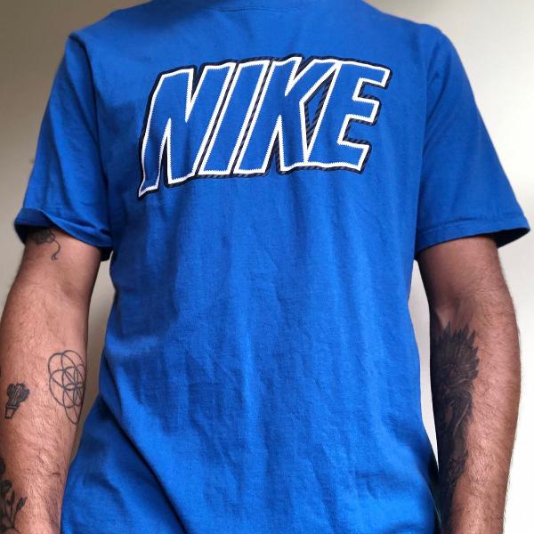 camiseta azul nike