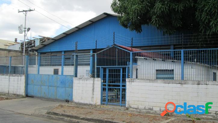 1020m2 Galpón en Venta en La Quizanda