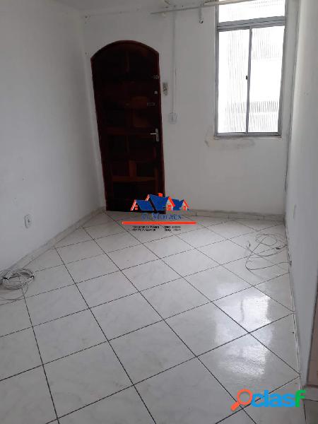 Apartamento grande (Conj. José Bonifácio)