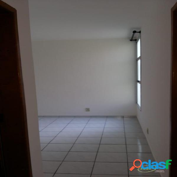 Apartamento no condomínio Solar Leste