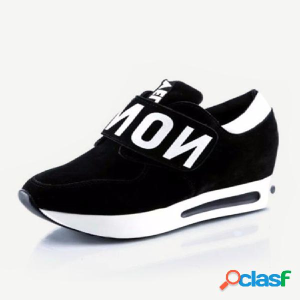 Calçados Casuais Esportivos de Velcro Modelo de Letras