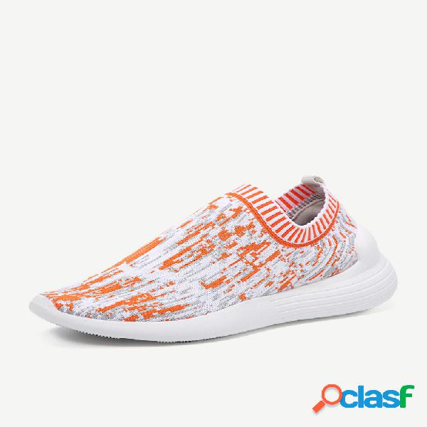 Mulheres andando malha leve sapatos casuais elásticos