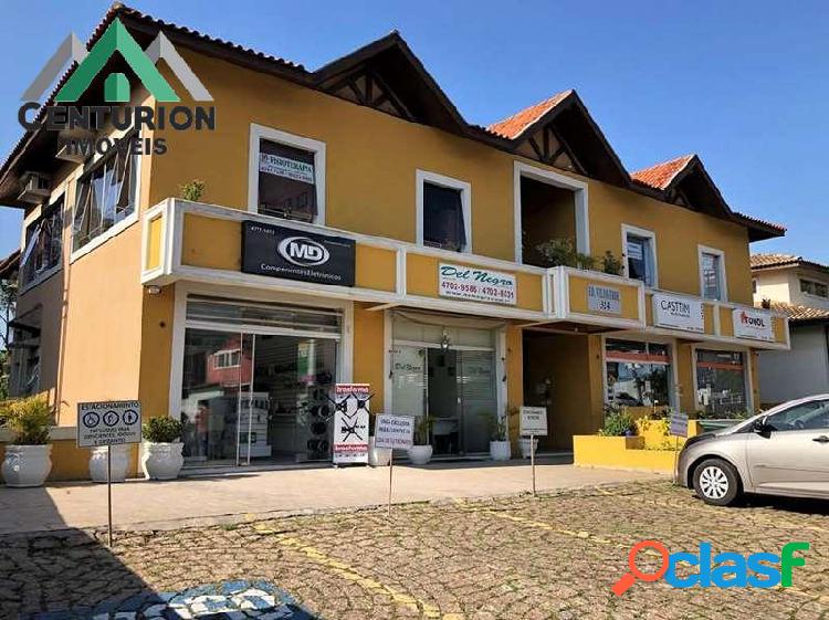 No coração comercial da Av São Camilo