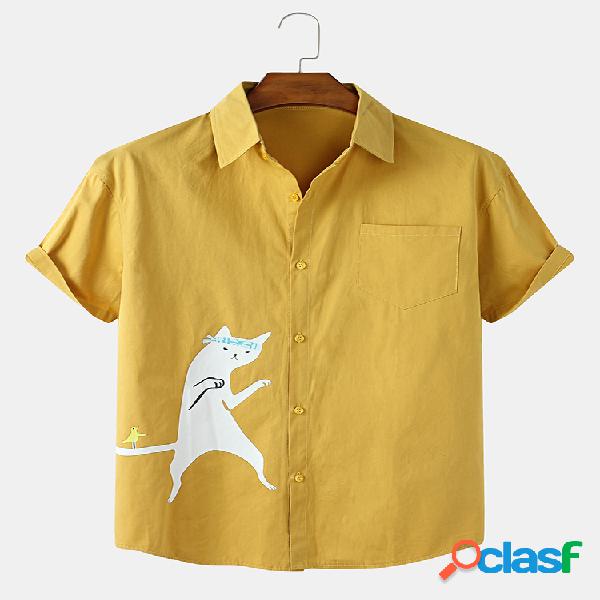 O gato dos desenhos animados dos homens imprimiu camisas