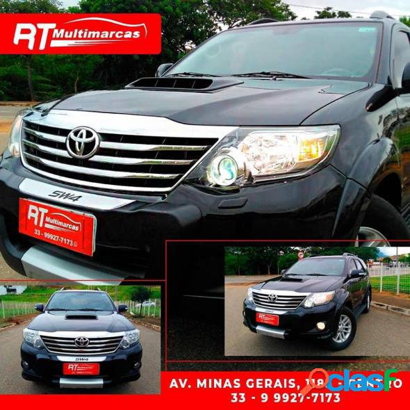 TOYOTA HILUX SW4 SRV D4-D 4X4 3.0 TDI DIES. AUT PRETO 2013