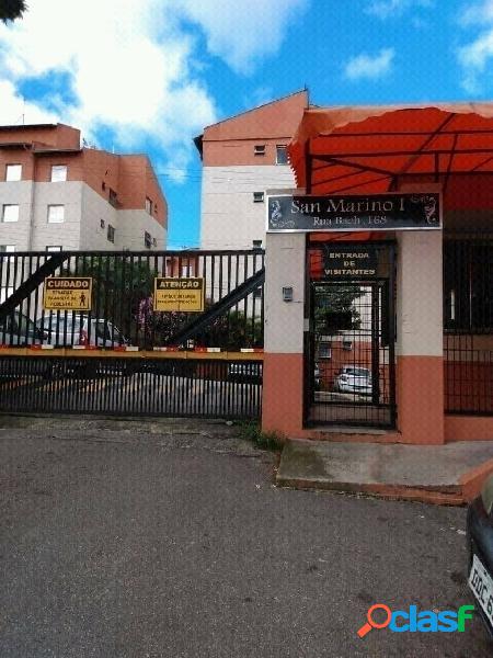 VENDE-SE APARTAMENTO NO CONJUNTO RESIDENCIAL SAN MARINO