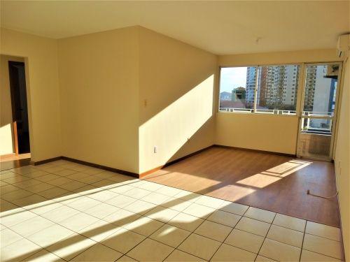 Apartamento com 3 quartos sendo 1 suíte, á venda, 101m²,