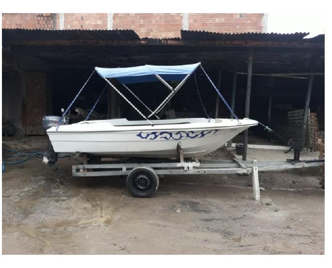 BARCO COM MOTOR