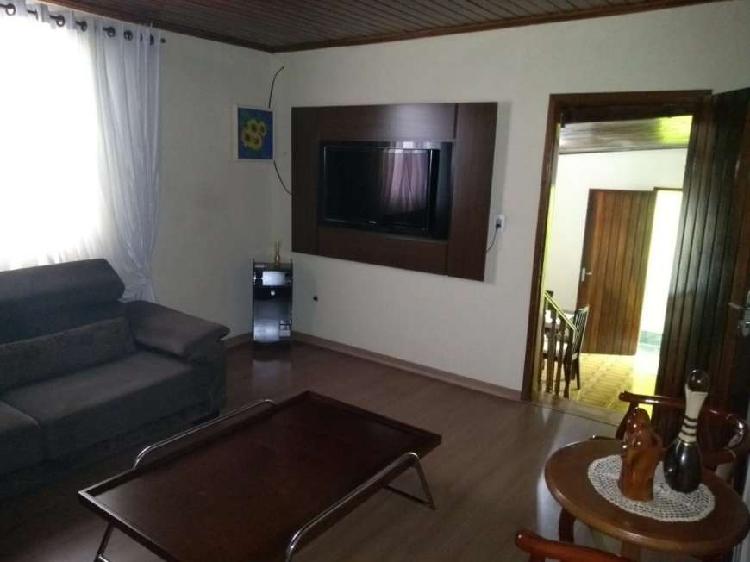 Casa para venda possui 284 metros quadrados com 2 quartos,