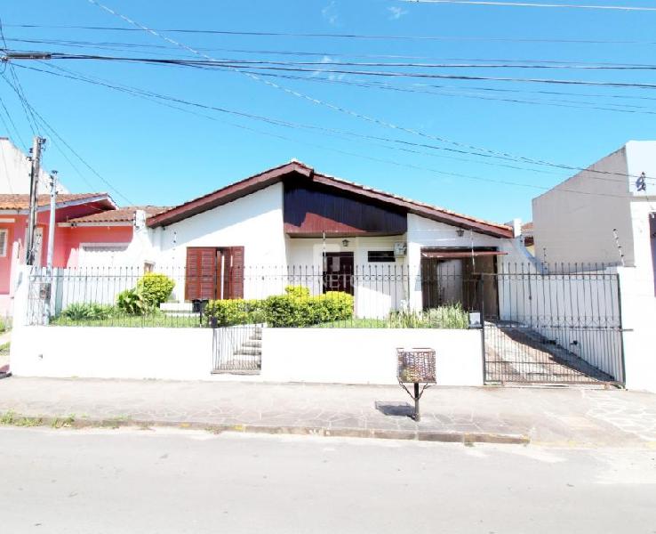 Casa à venda no Nossa Senhora de Lourdes - Santa Maria, RS.