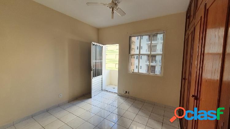 Apartamento 1 dormitório com dependência!!