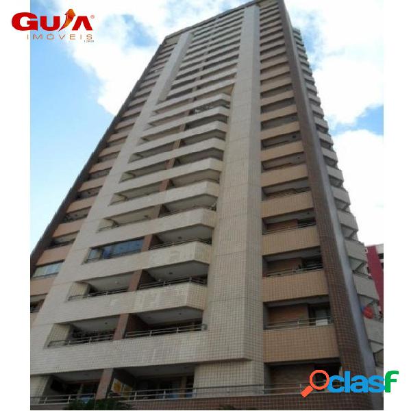 Apartamento com 03 quartos no Mucuripe