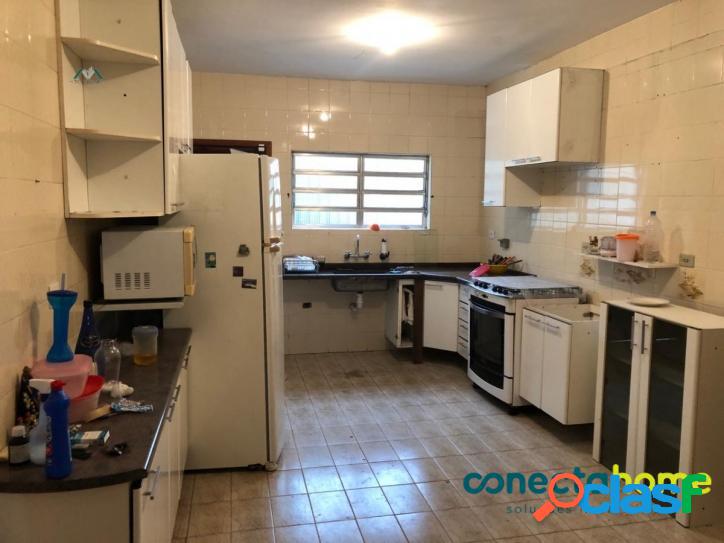 Casa Padrão para Venda e Aluguel em Vila Endres