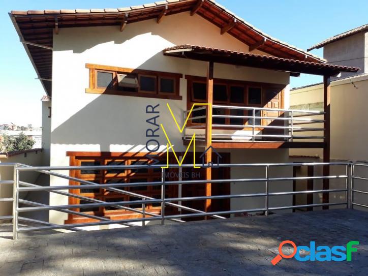 Casa com 6 dormitórios à venda, 180 m² por R$ 950.000,00