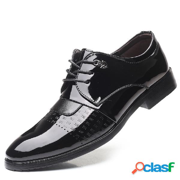 Homens Classic Preto Esculpido Ato Acima Do Negócio Sapatos