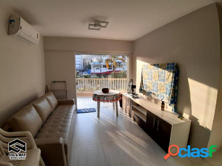 LINDO APARTAMENTO, REFORMADO, LADO PRAIA!