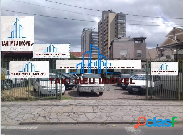 Loja Comercial à Venda, por 700,000