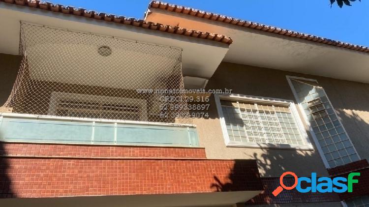 Sobrado à venda no Setor Jardim América, em Goiânia-GO