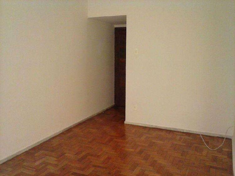 Apartamento, Funcionários, 2 Quartos, 0 Suíte