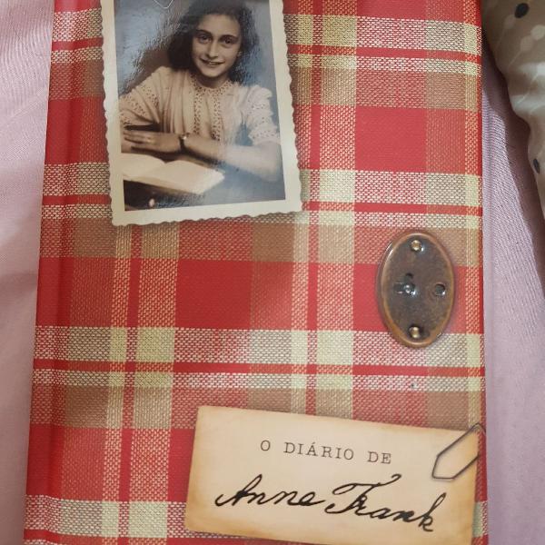 Livro "Diário de Anne Frank" Versão capa dura