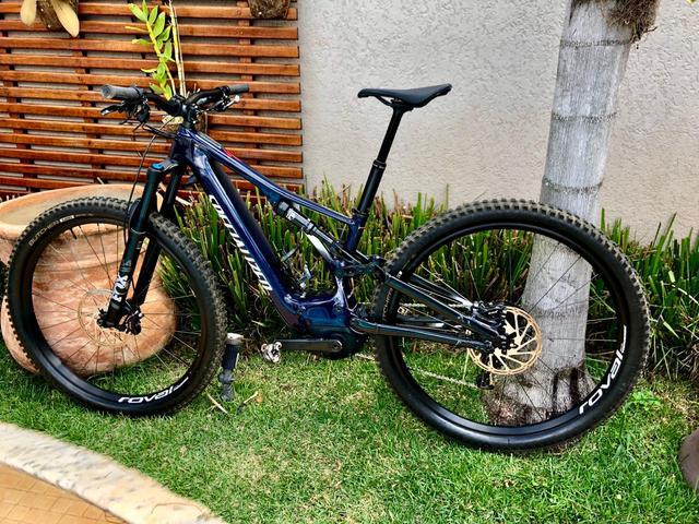 Mountain Bike Elétrica Specialized Turbo Levo Comp Carbon