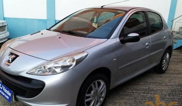 Peugeot - 207