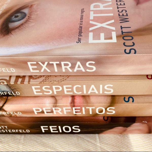 box livros scott westerfeld (coleção feios)