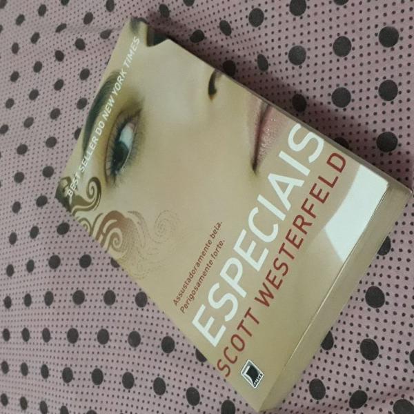 especiais do scott westerfeld | vol. 3 da série feios