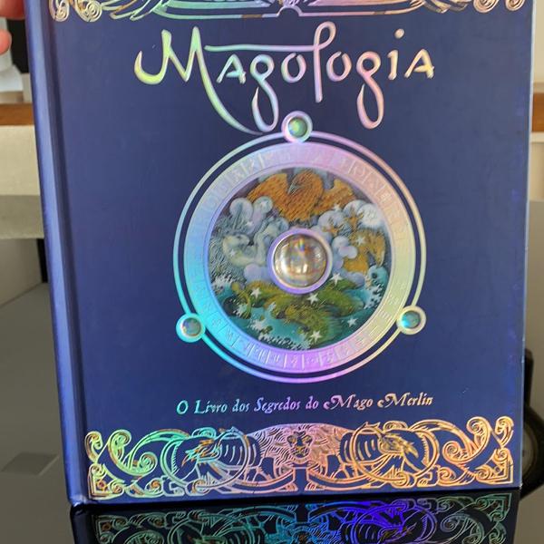 livro magologia o livro dos segredos de merlin