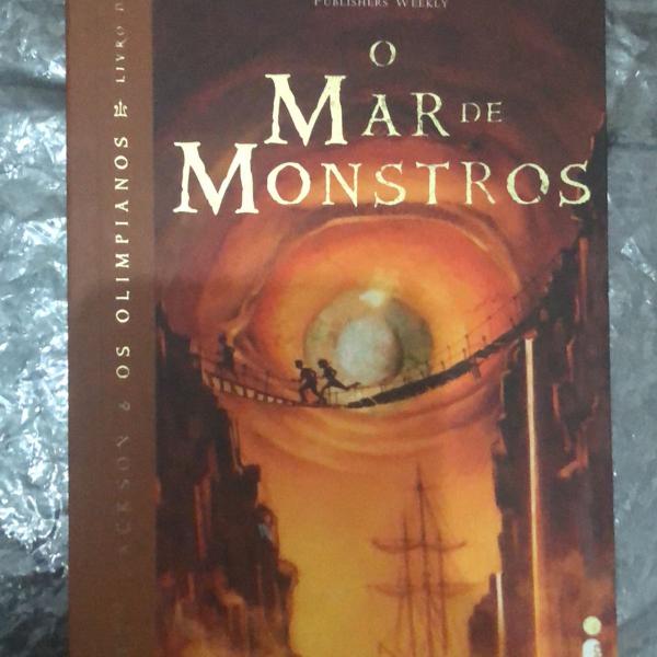 livro o mar de monstros - rick fiordes