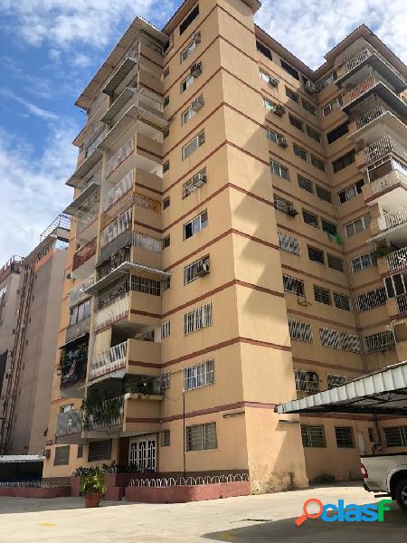 (112 mts2) Apartamento en Planta Baja Urb. El Viñedo, Con