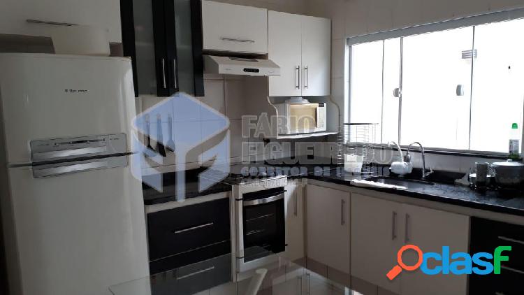 Casa com 2 dormitórios - Jardim Santa Amália