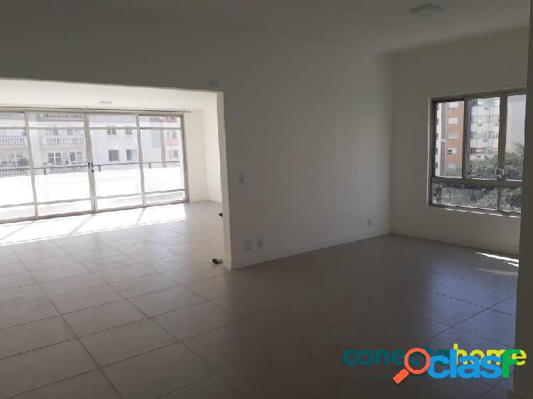 Cobertura duplex de 277 m², 3 dormitórios c/ 1 suíte e 2