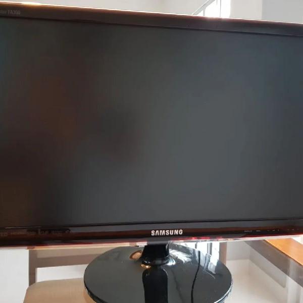 TV/ Monitor Samsung LED 24" polegadas POUCO TEMPO DE USO 2