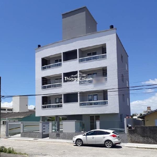 Apartamento à venda no Flor de Nápolis - São José, SC.