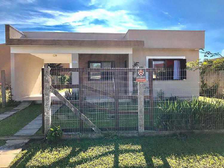 Casa para venda possui 150 metros quadrados com 3 quartos em