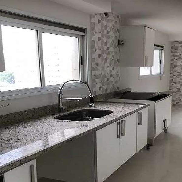 Apartamento para venda possui 178 metros quadrados com 3