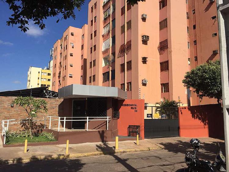 Apartamento para venda possui 70 metros quadrados com 3