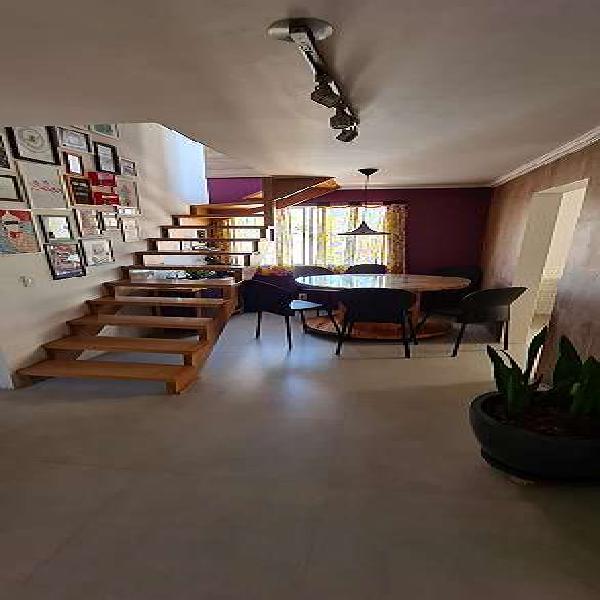 Apartamento para venda possui 93 metros quadrados com 3